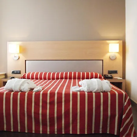 Szálloda Catalonia Transit 3*