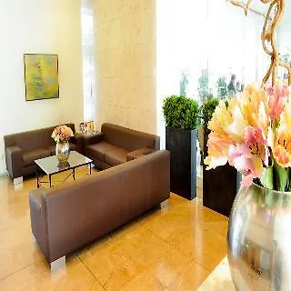 Hotel Catalonia Transit 3*